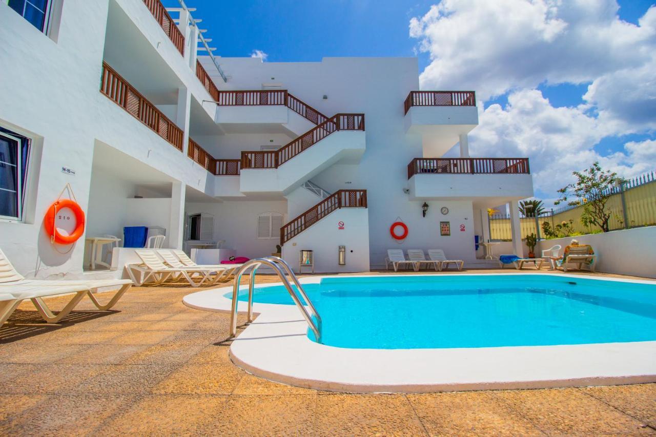 Vista Mar Apartamentos (Adults Only) Puerto del Carmen  Exterior photo